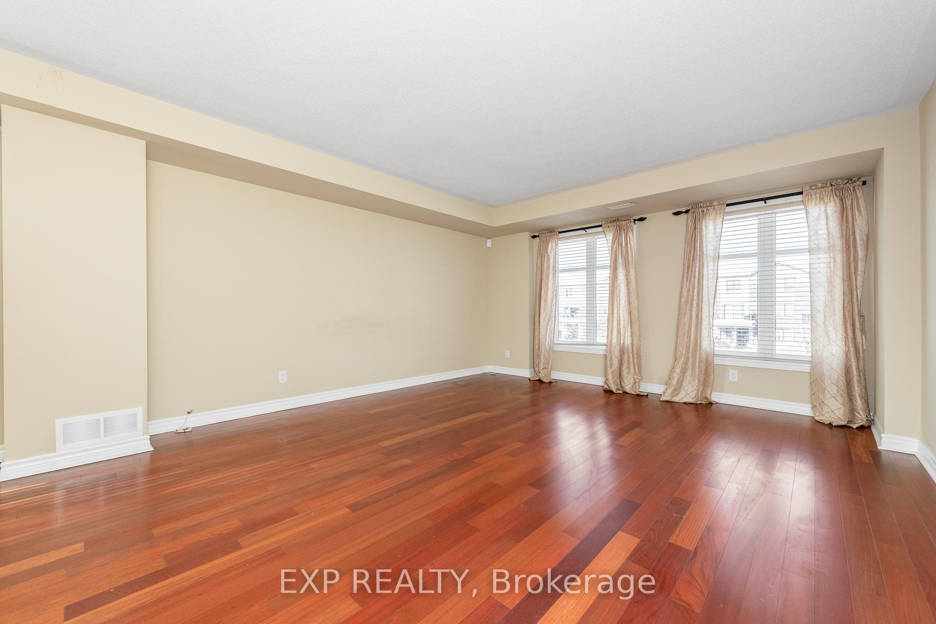Photo 13 of Unit B, 734 Chapman Mills Drive, Ottawa, Barrhaven - Strandherd — HOMEH