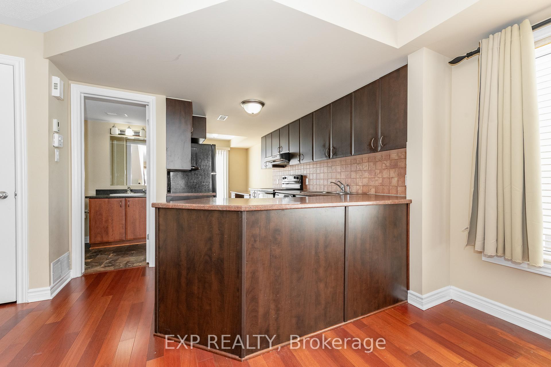 Photo 12 of Unit B, 734 Chapman Mills Drive, Ottawa, Barrhaven - Strandherd — HOMEH