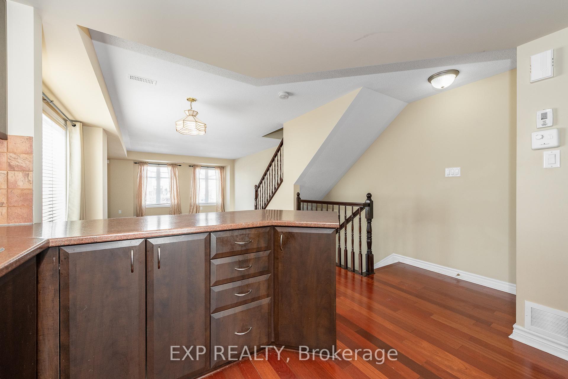 Photo 18 of Unit B, 734 Chapman Mills Drive, Ottawa, Barrhaven - Strandherd — HOMEH