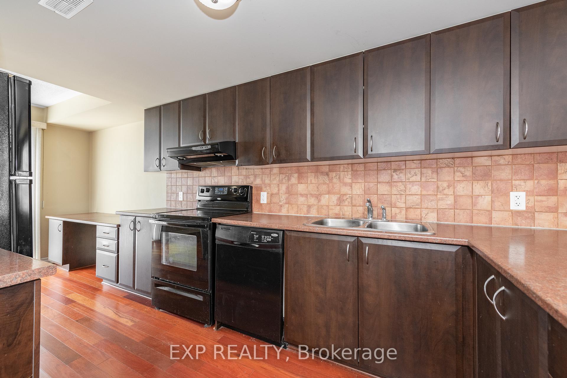 Photo 11 of Unit B, 734 Chapman Mills Drive, Ottawa, Barrhaven - Strandherd — HOMEH