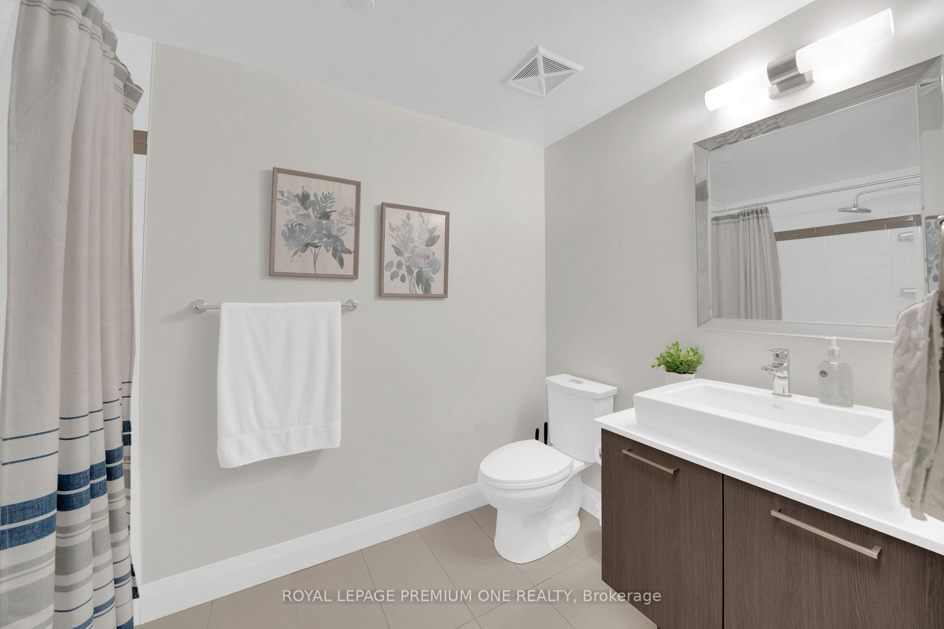Photo 8 of Unit 623, 4800 highway 7 Road, Vaughan, East Woodbridge — HOMEH