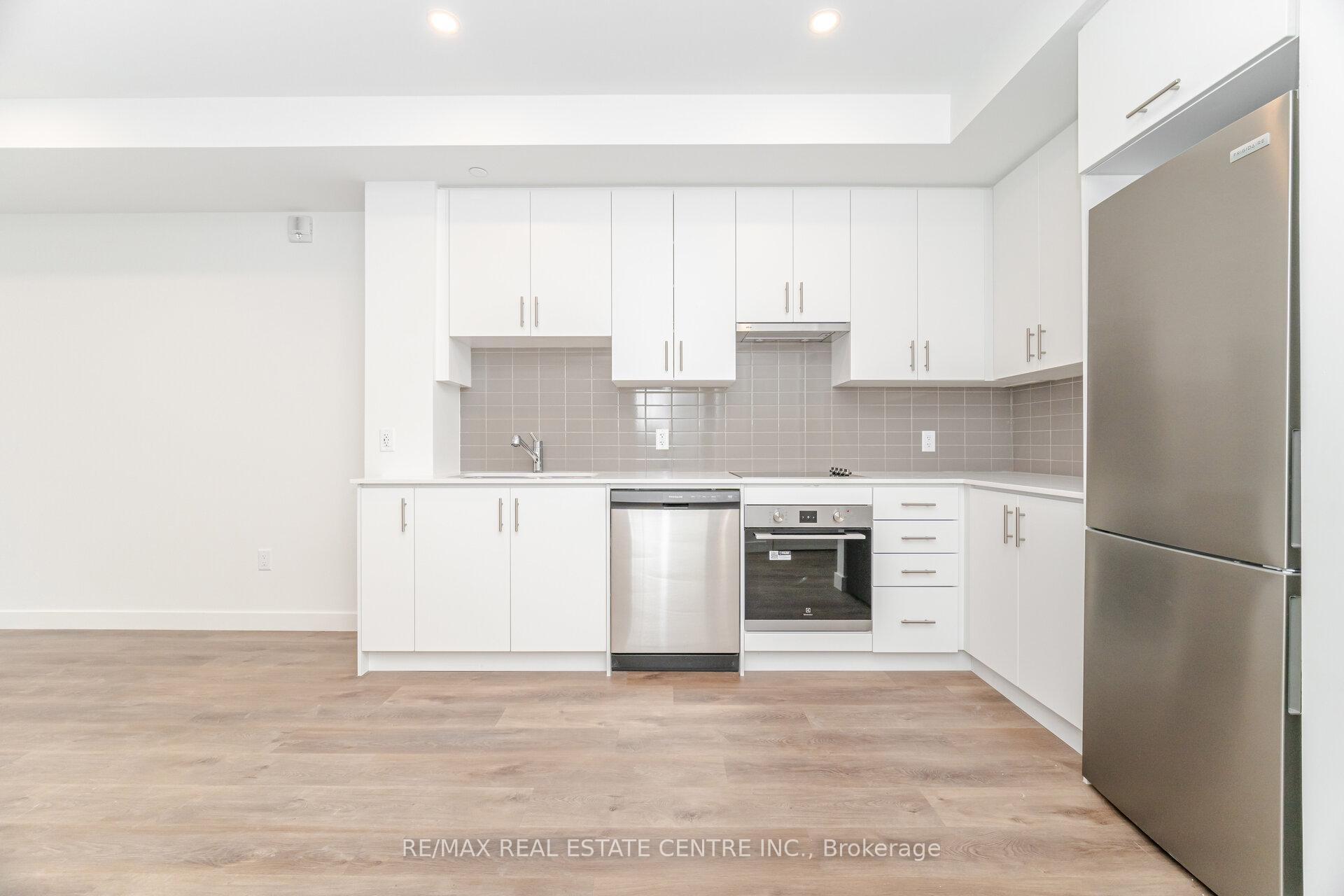 Photo 12 of Unit 405, 461 Green Road, Hamilton, Stoney Creek — HOMEH