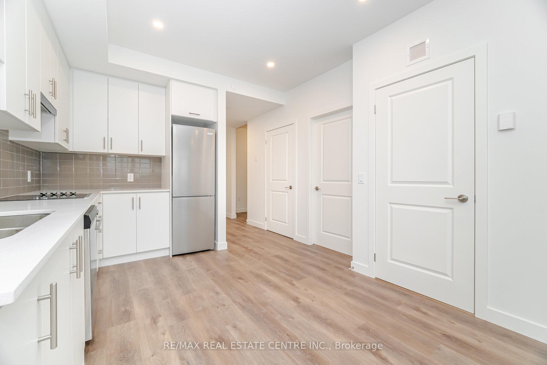 Photo 9 of Unit 405, 461 Green Road, Hamilton, Stoney Creek — HOMEH