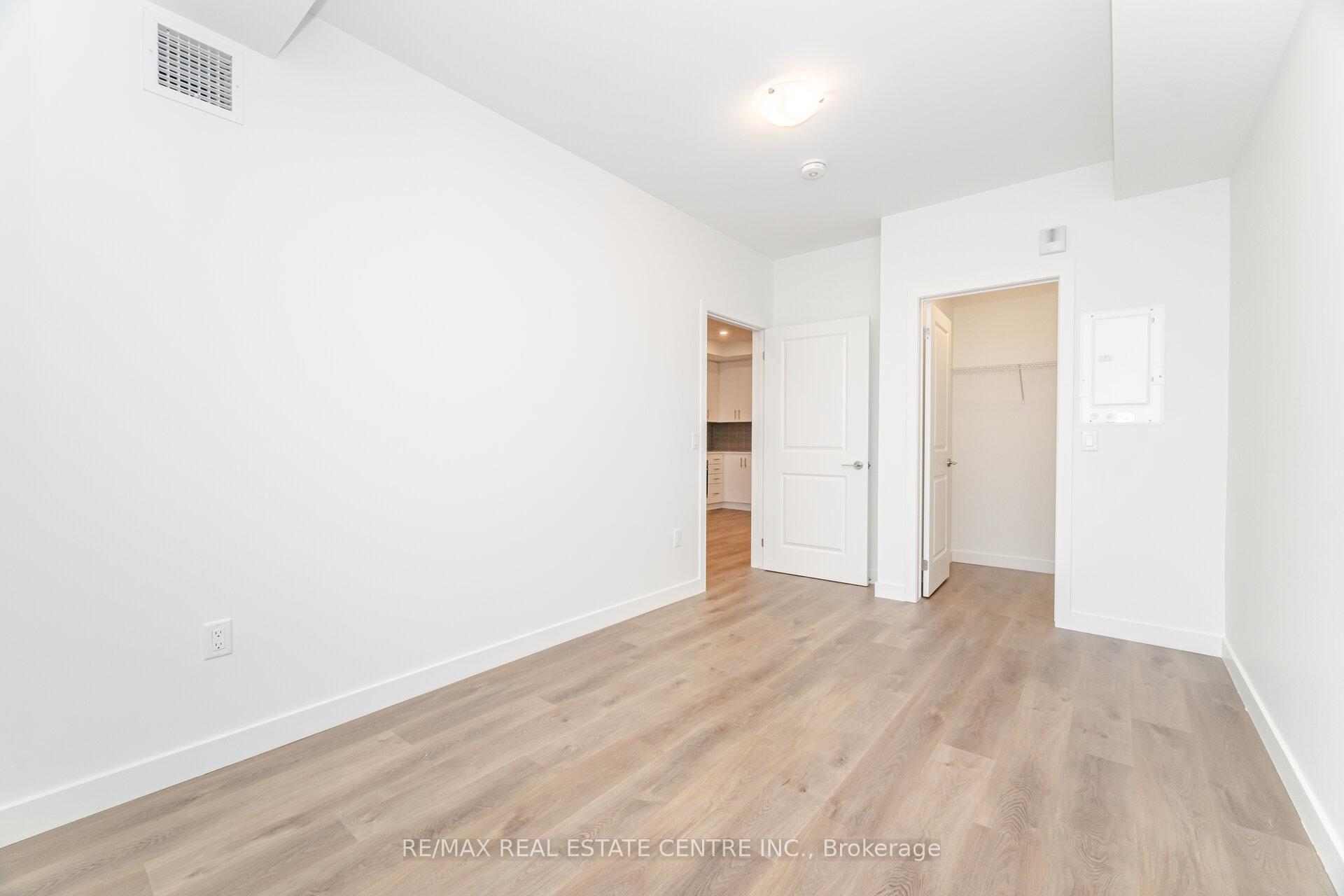 Photo 26 of Unit 405, 461 Green Road, Hamilton, Stoney Creek — HOMEH