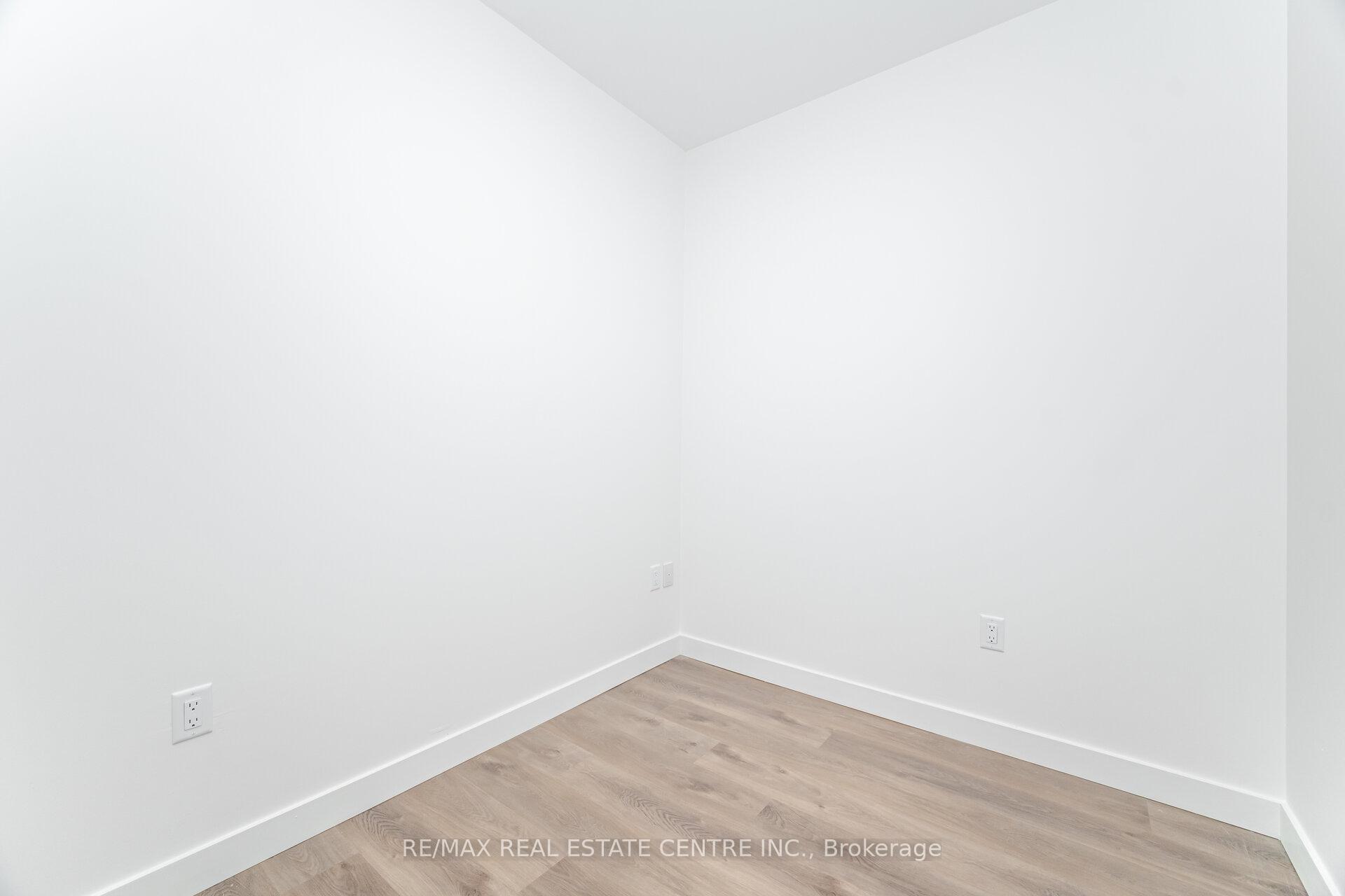 Photo 15 of Unit 405, 461 Green Road, Hamilton, Stoney Creek — HOMEH