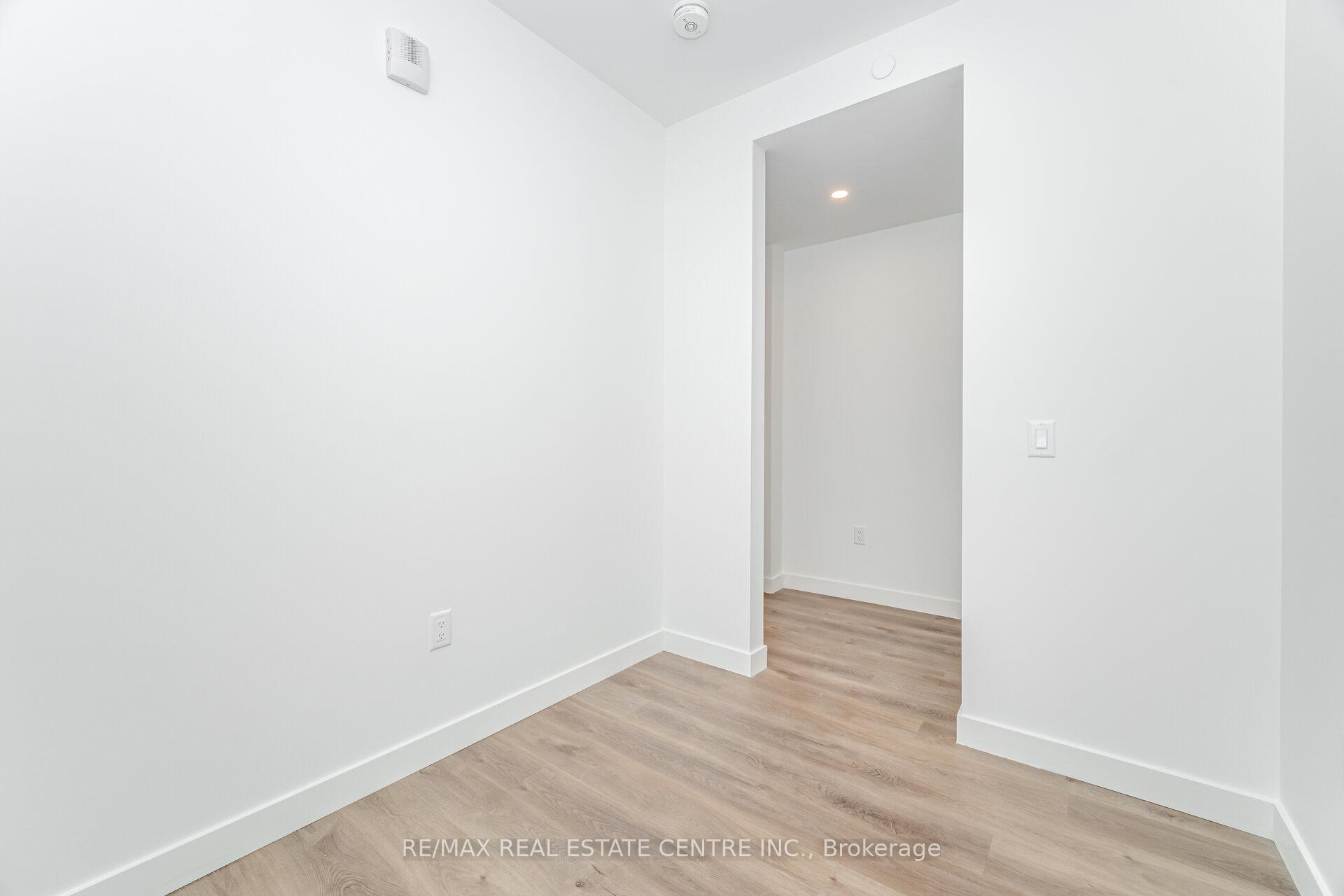 Photo 16 of Unit 405, 461 Green Road, Hamilton, Stoney Creek — HOMEH