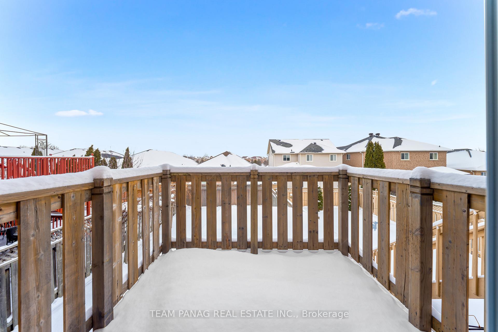 Photo 29 of 71 Tiller Trail, Brampton, Fletcher's Creek Village — HOMEH