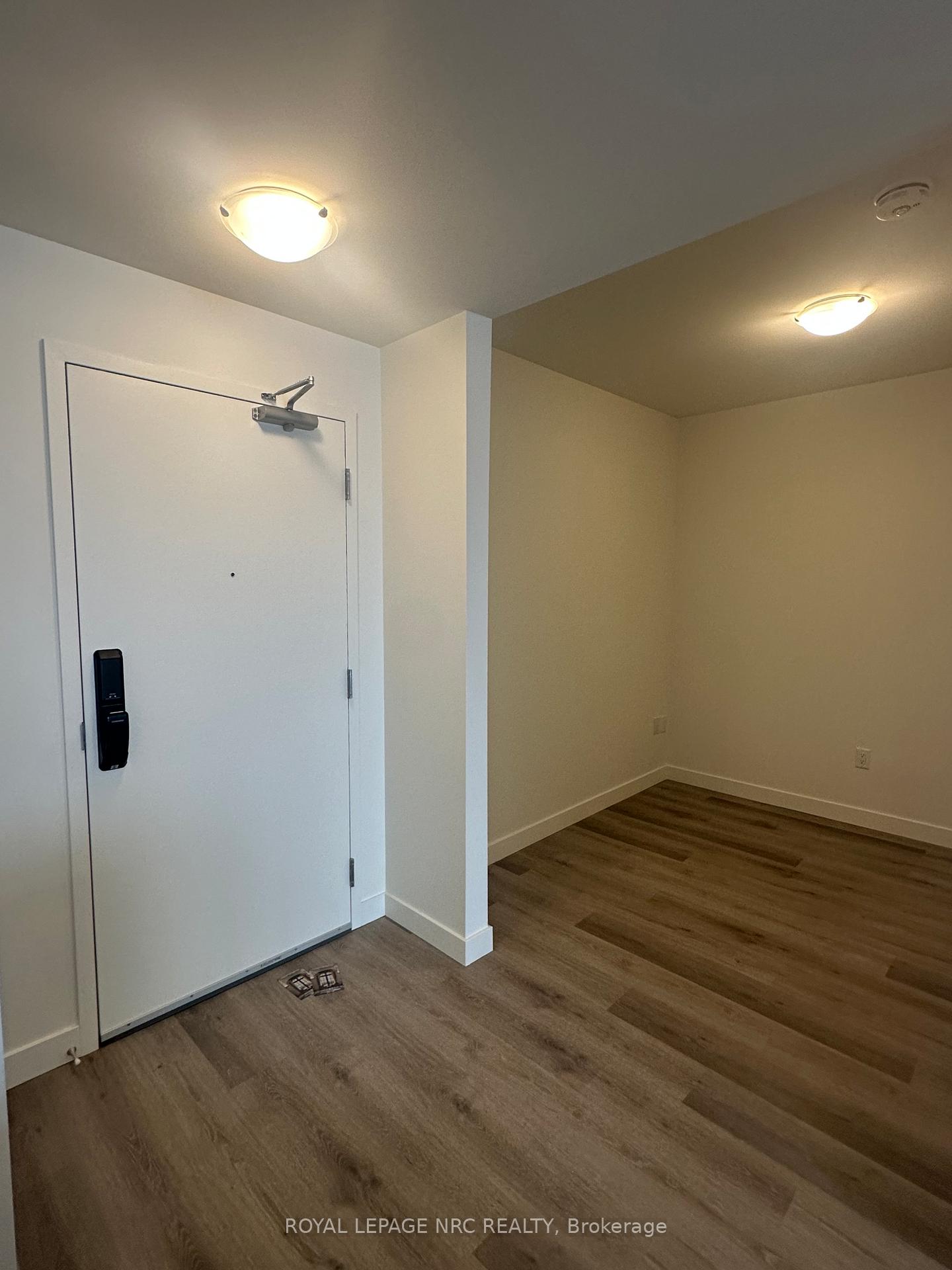 Photo 18 of Unit 313, 461 Green Road, Hamilton, Lakeshore — HOMEH