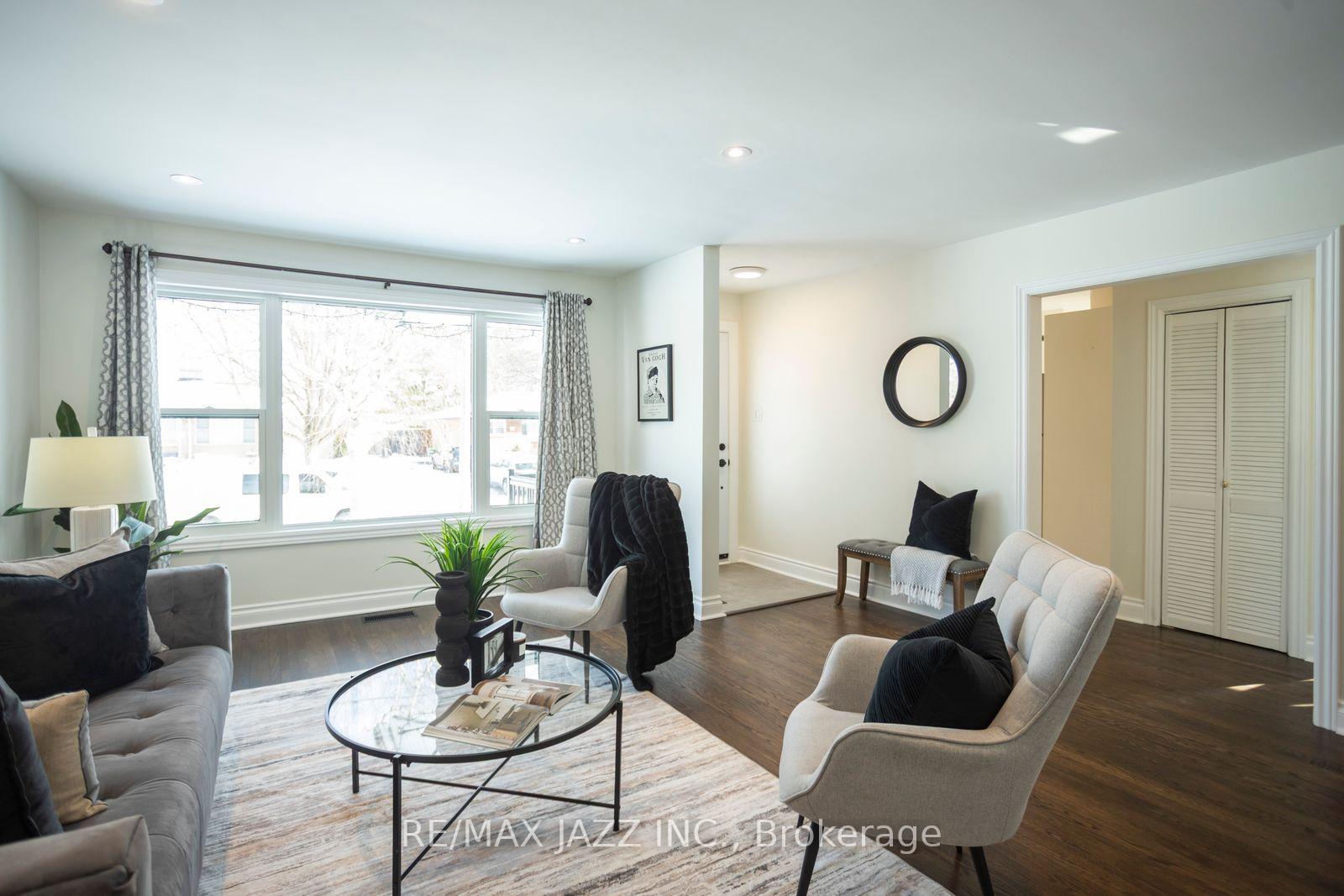 Photo 13 of 256 Trent Street, Oshawa, McLaughlin — HOMEH