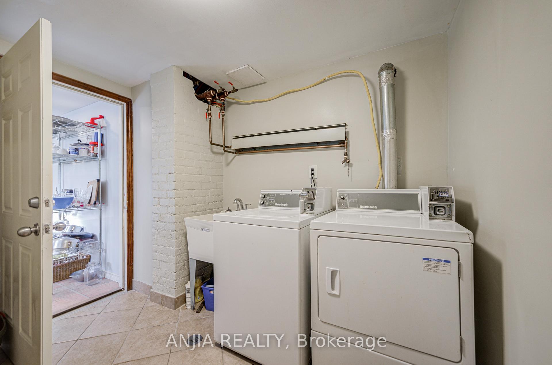 Photo 13 of 7 Linnsmore Crescent, Toronto, Danforth Village-East York — HOMEH