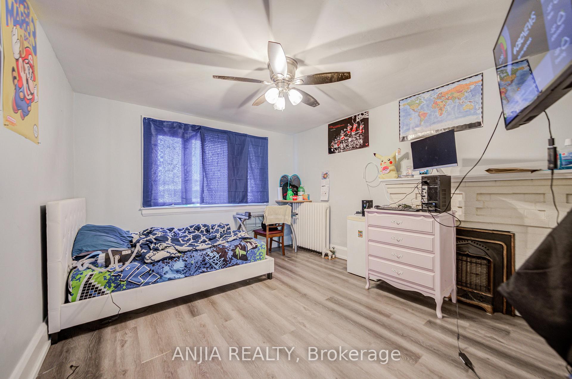 Photo 18 of 7 Linnsmore Crescent, Toronto, Danforth Village-East York — HOMEH