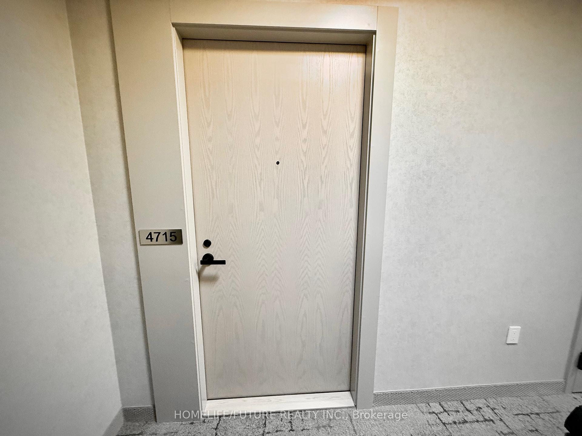 Photo 5 of Unit 4715, 8 Interchange Way, Vaughan, Vaughan Corporate Centre — HOMEH