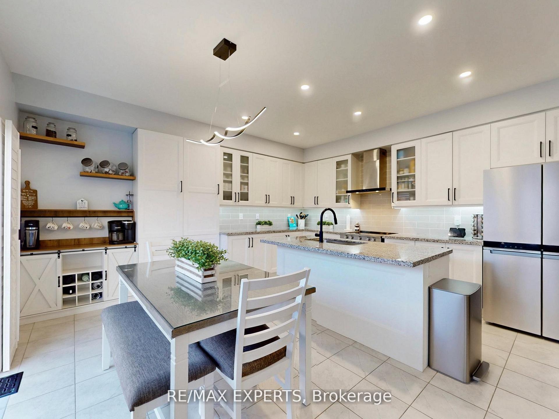 Photo 2 of 1002 Cole Street, Innisfil, Alcona — HOMEH