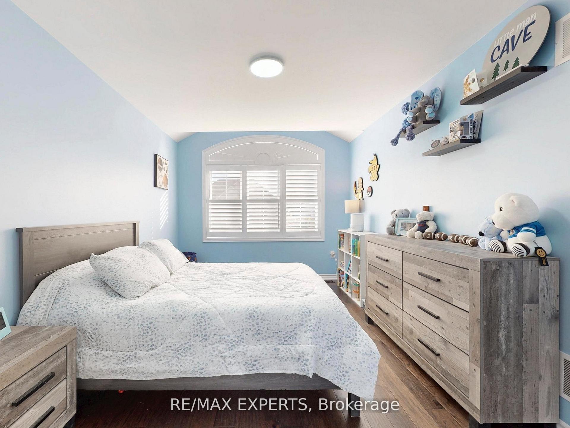 Photo 12 of 1002 Cole Street, Innisfil, Alcona — HOMEH