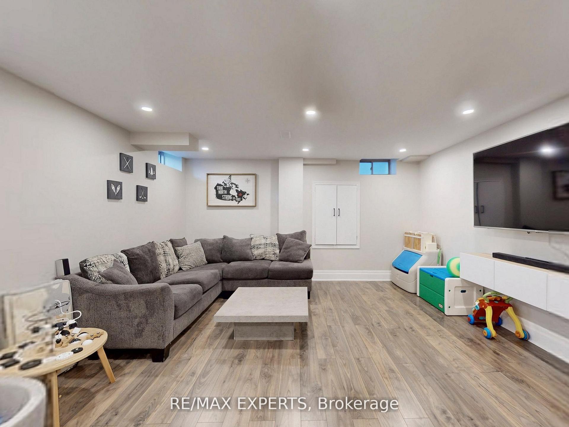 Photo 16 of 1002 Cole Street, Innisfil, Alcona — HOMEH