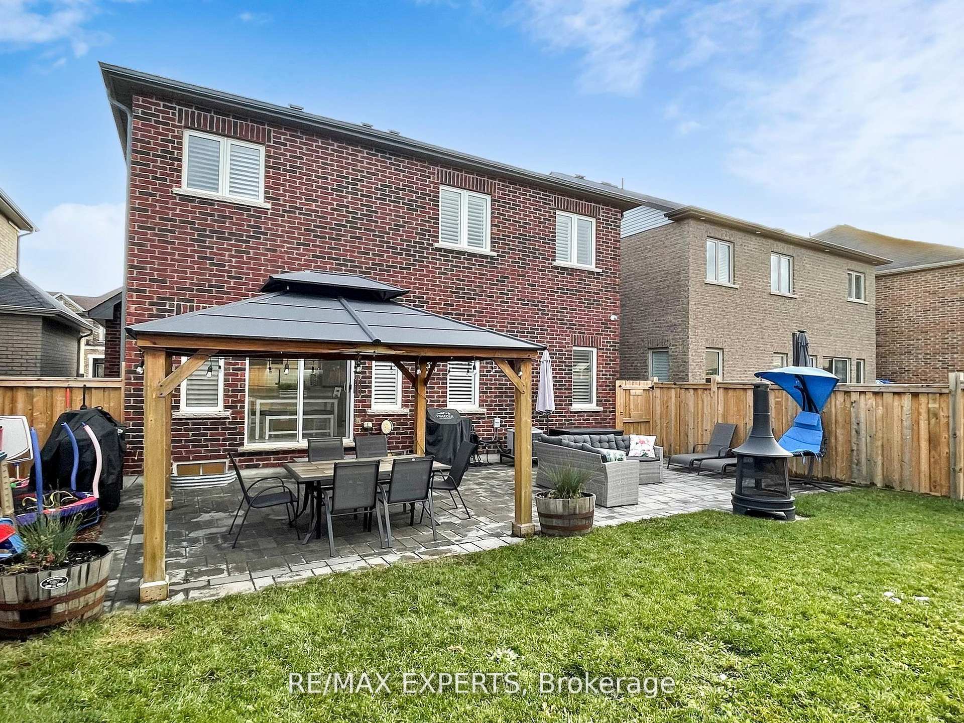Photo 34 of 1002 Cole Street, Innisfil, Alcona — HOMEH