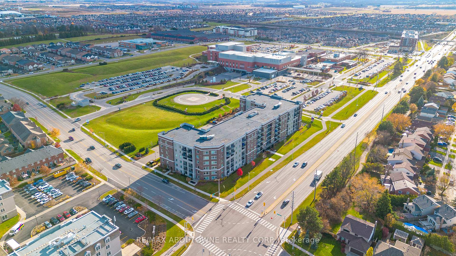 Photo 8 of Unit 304, 610 Farmstead Drive, Milton, Willmott — HOMEH