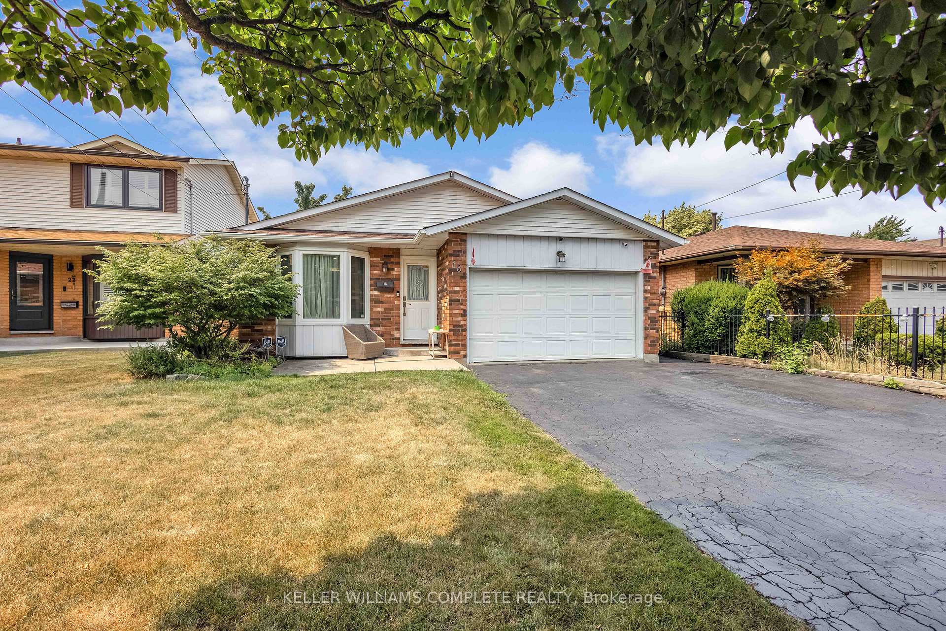 Photo 3 of 18 Rosewell Street, Hamilton, Randall — HOMEH