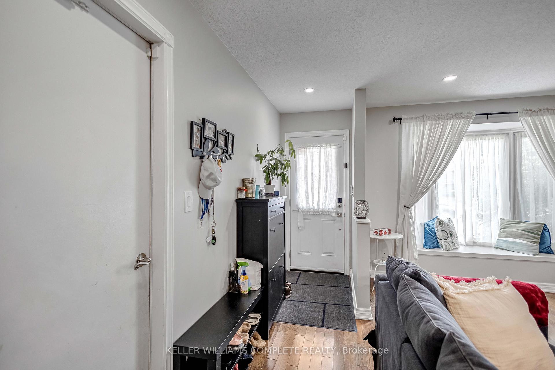 Photo 5 of 18 Rosewell Street, Hamilton, Randall — HOMEH