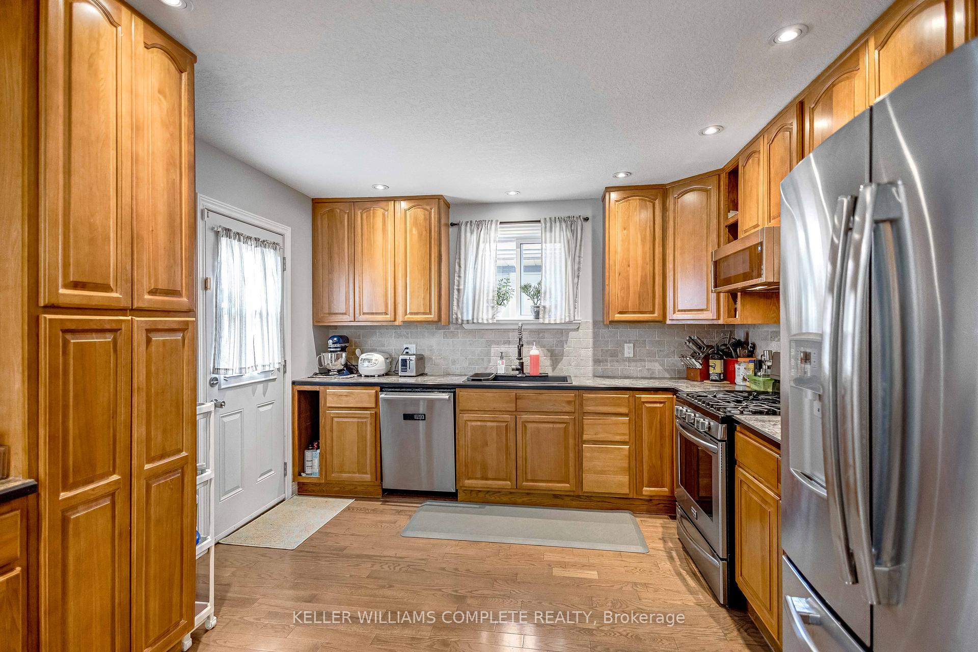 Photo 11 of 18 Rosewell Street, Hamilton, Randall — HOMEH