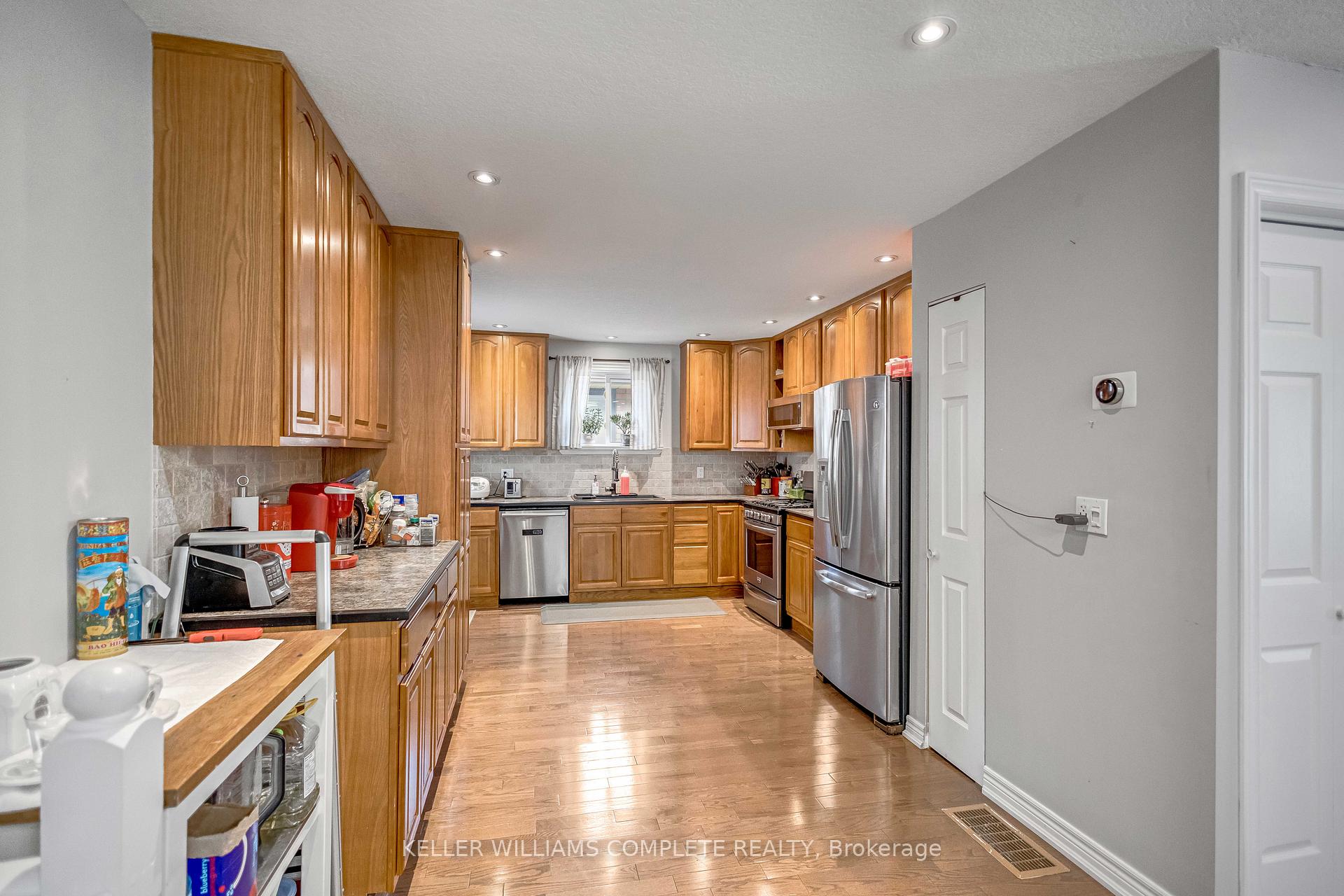 Photo 12 of 18 Rosewell Street, Hamilton, Randall — HOMEH