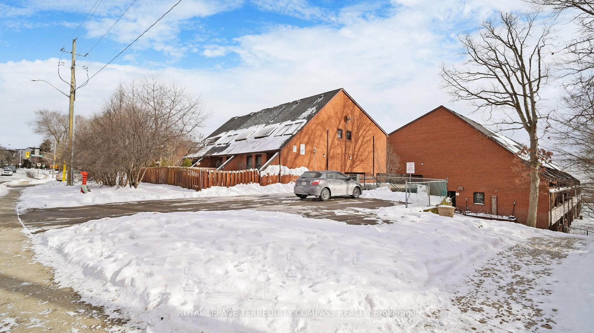 Front of Unit 8, 530 Falgarwood Drive