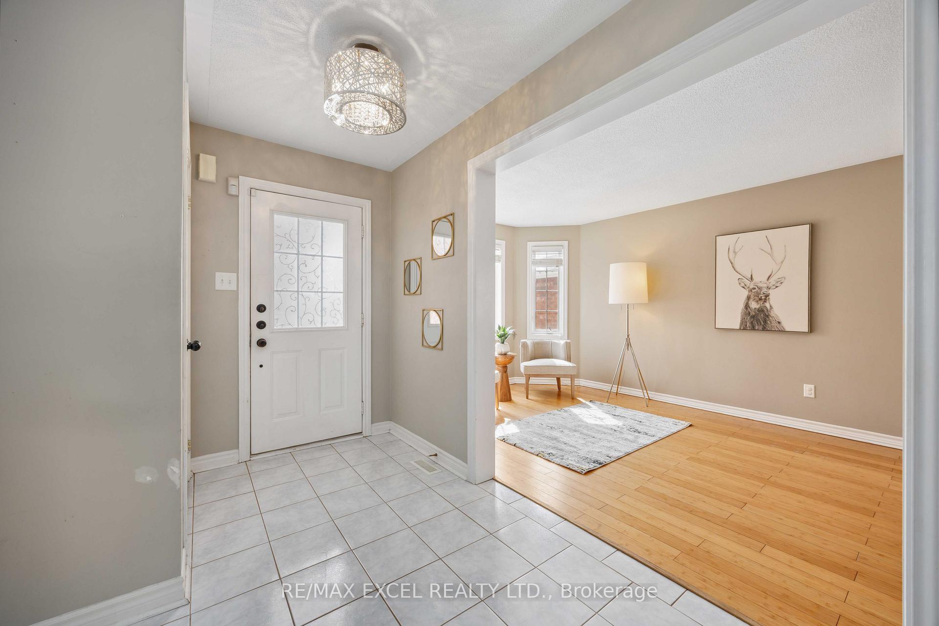 Photo 3 of 20 Bird Street, Barrie, Edgehill Drive — HOMEH
