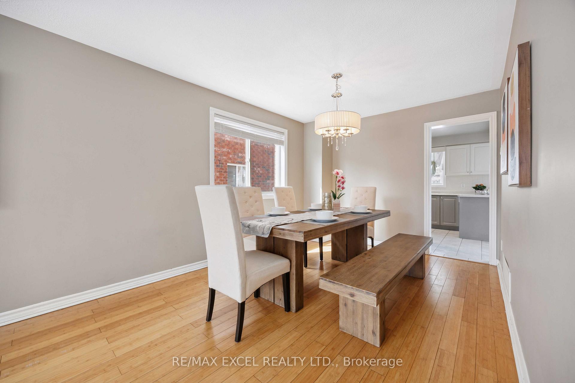 Photo 7 of 20 Bird Street, Barrie, Edgehill Drive — HOMEH