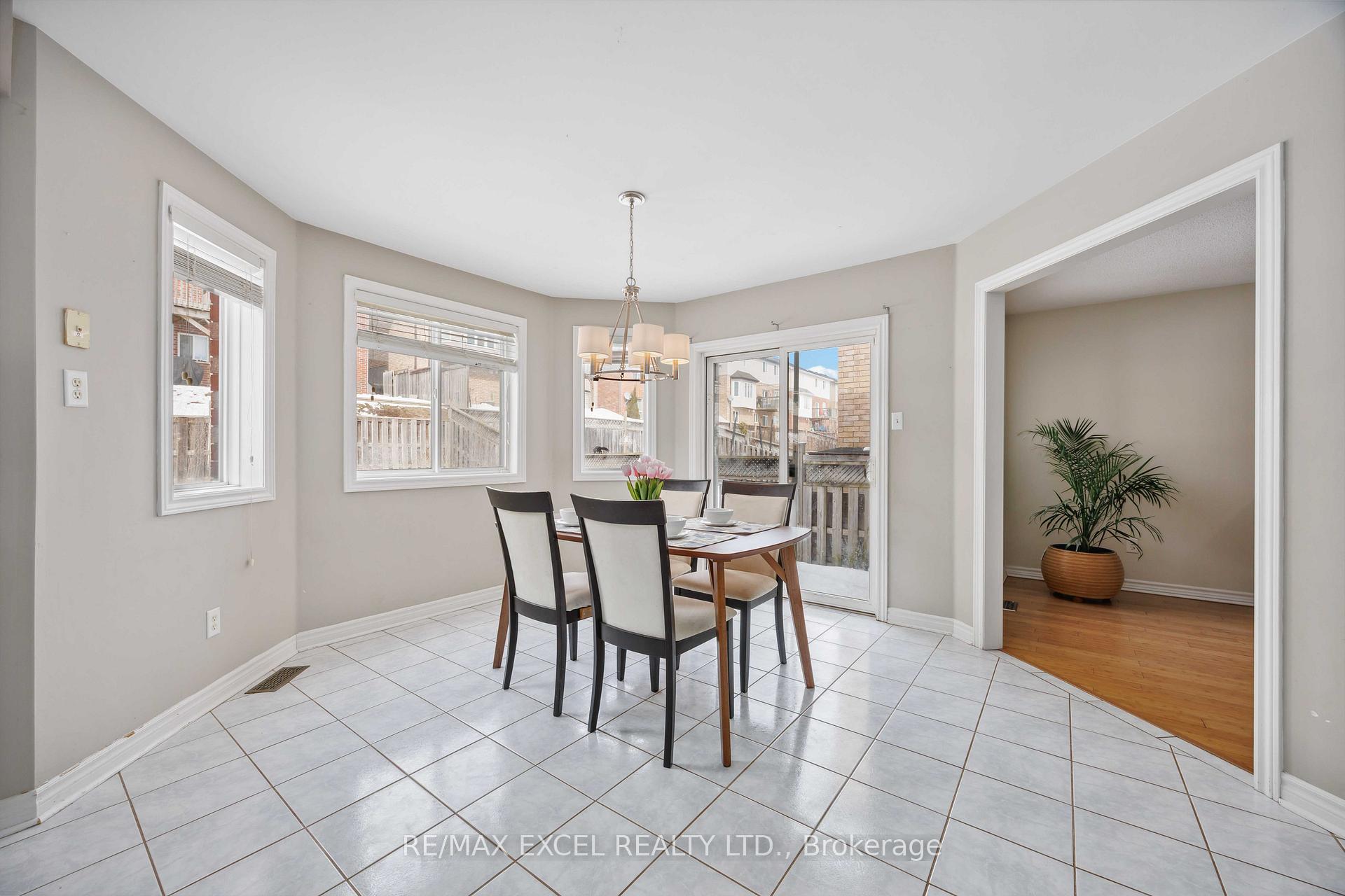 Photo 9 of 20 Bird Street, Barrie, Edgehill Drive — HOMEH