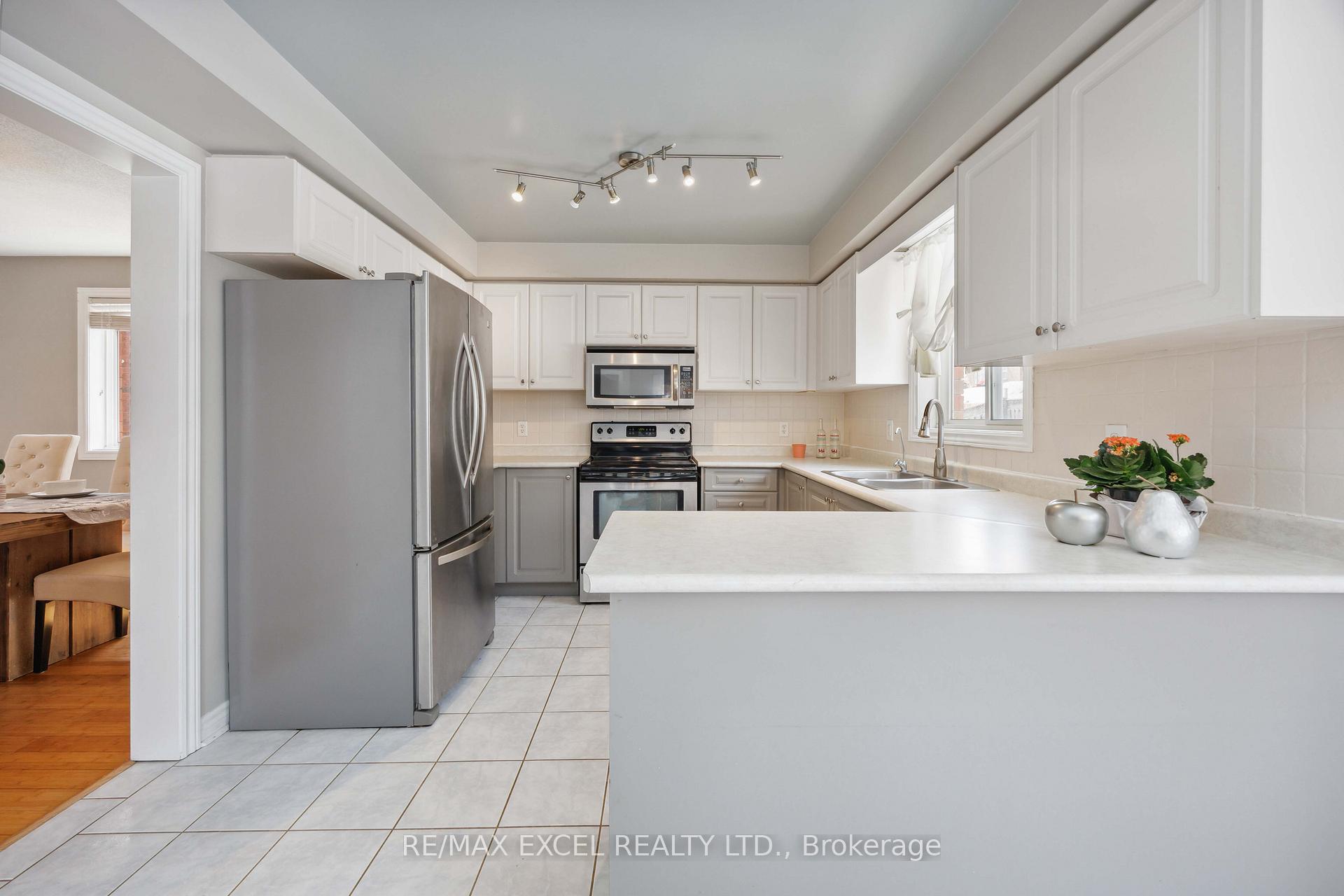 Photo 10 of 20 Bird Street, Barrie, Edgehill Drive — HOMEH