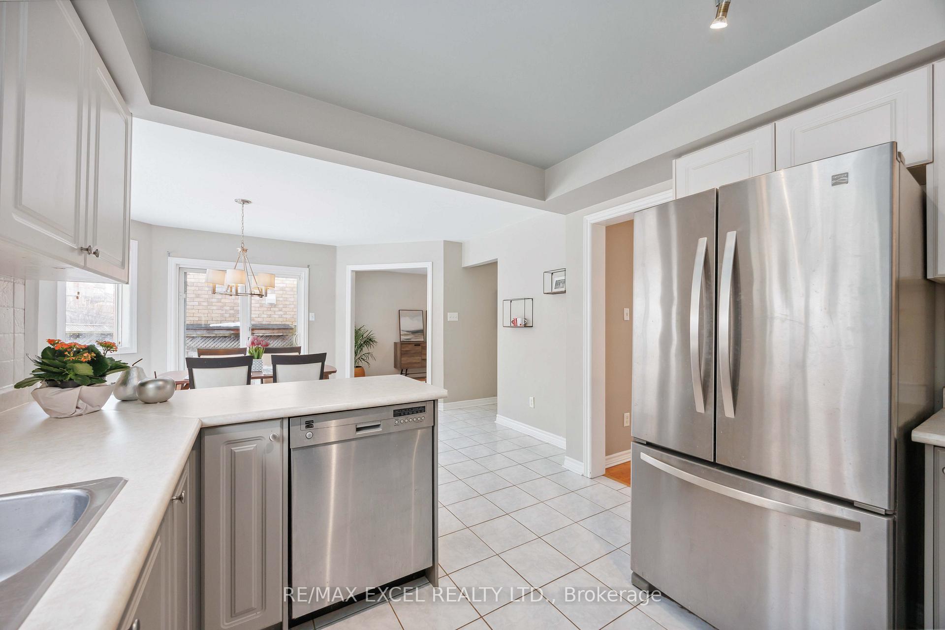 Photo 11 of 20 Bird Street, Barrie, Edgehill Drive — HOMEH