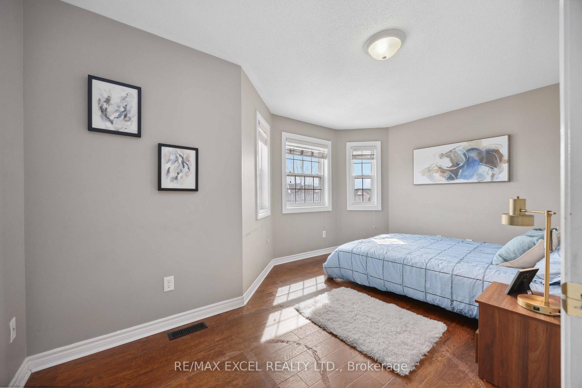 Photo 22 of 20 Bird Street, Barrie, Edgehill Drive — HOMEH