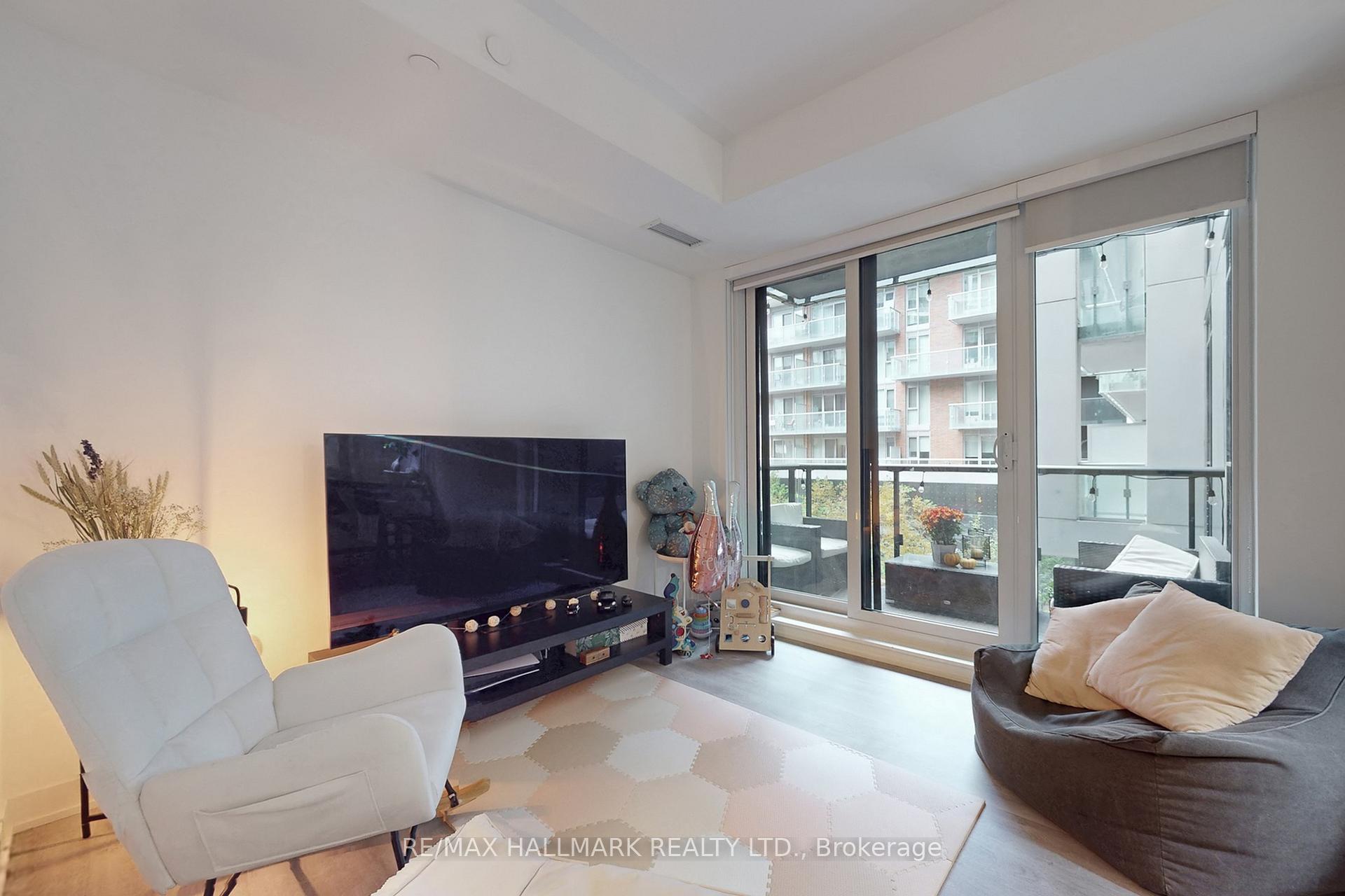 Photo 7 of Unit 738, 8119 Birchmount Road, Markham, Unionville — HOMEH