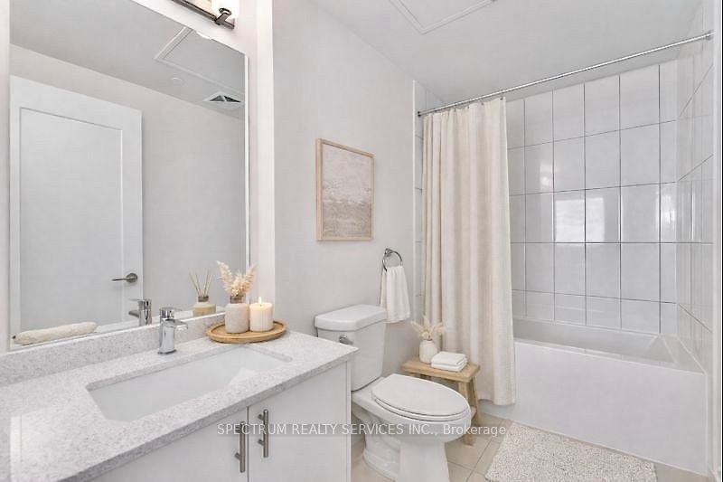 Photo 11 of Unit 906, 9000 Jane Street, Vaughan, Vellore Village — HOMEH