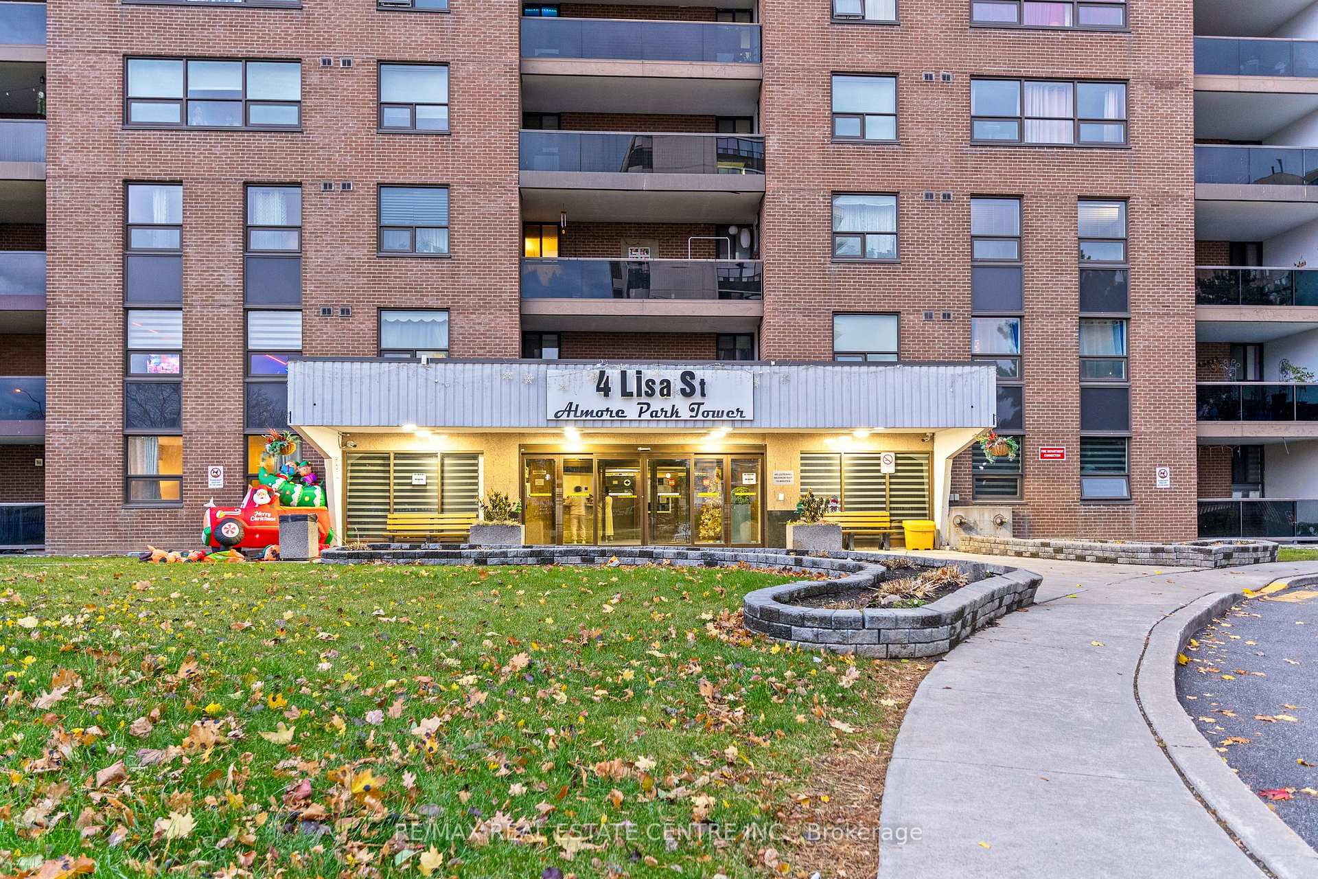 Photo 30 of Unit 404, 4 Lisa Street, Brampton, Queen Street Corridor — HOMEH