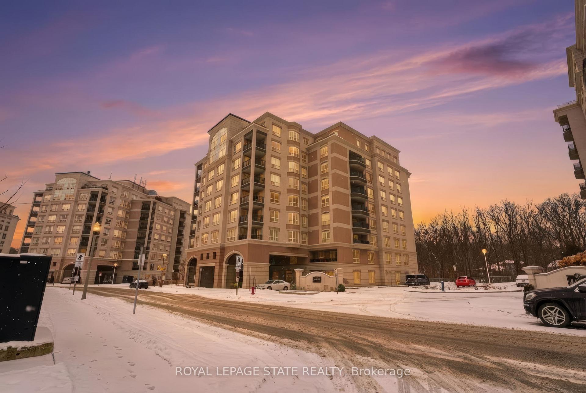 Photo 1 of Unit 706, 3000 Creekside Drive, Hamilton, Dundas — HOMEH