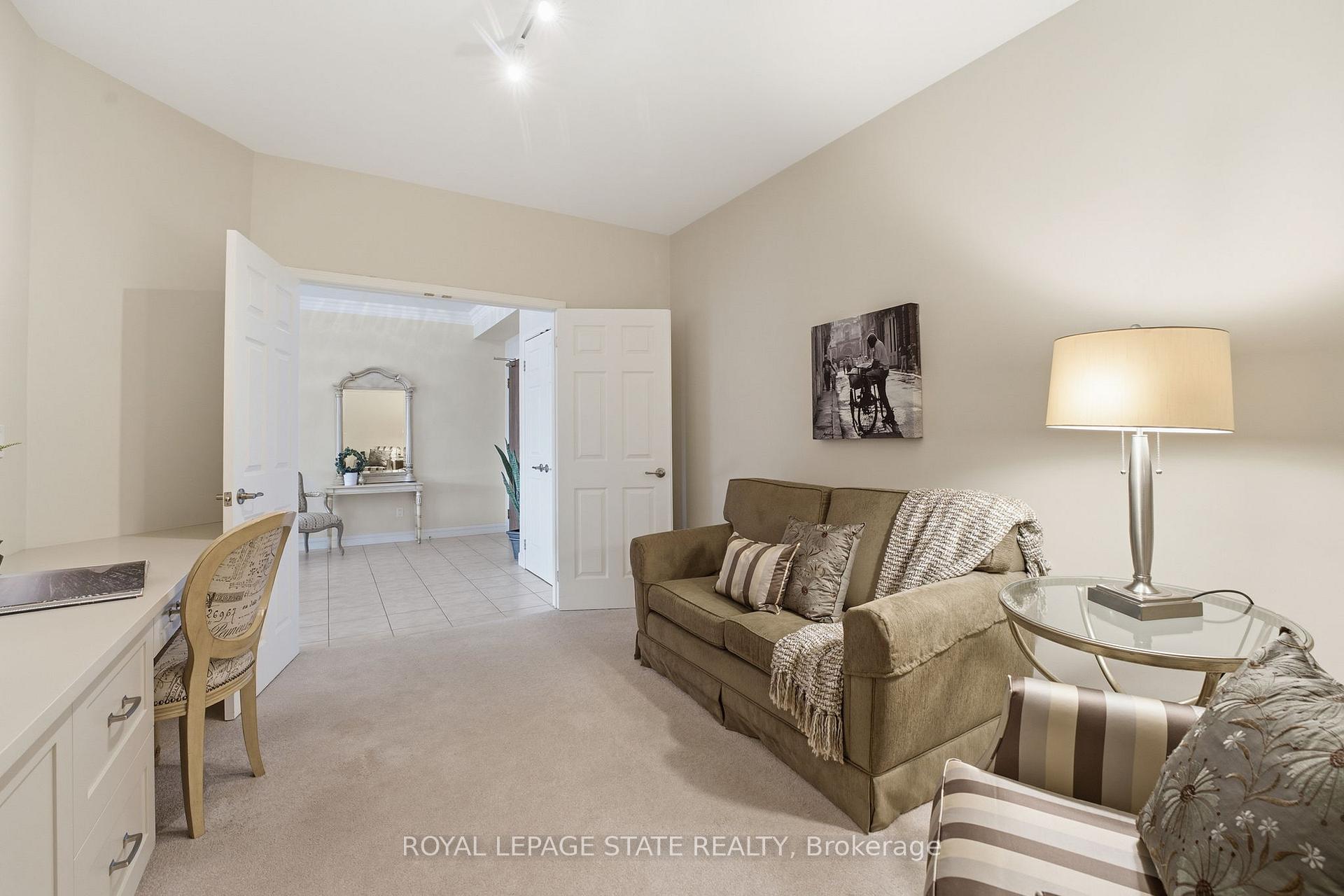 Photo 6 of Unit 706, 3000 Creekside Drive, Hamilton, Dundas — HOMEH