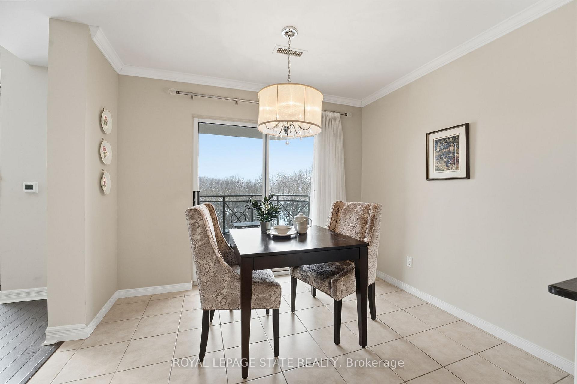 Photo 13 of Unit 706, 3000 Creekside Drive, Hamilton, Dundas — HOMEH