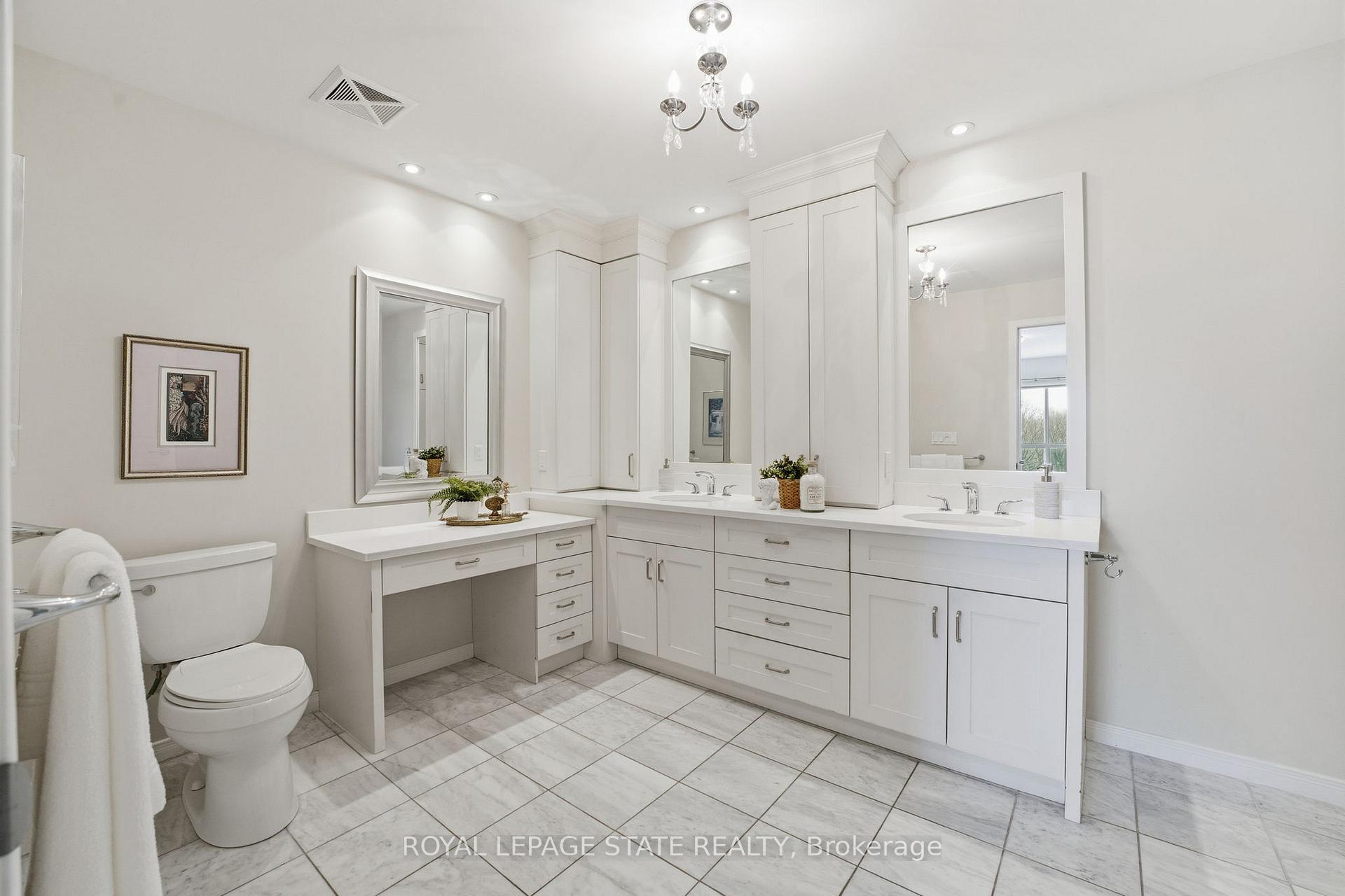 Photo 14 of Unit 706, 3000 Creekside Drive, Hamilton, Dundas — HOMEH