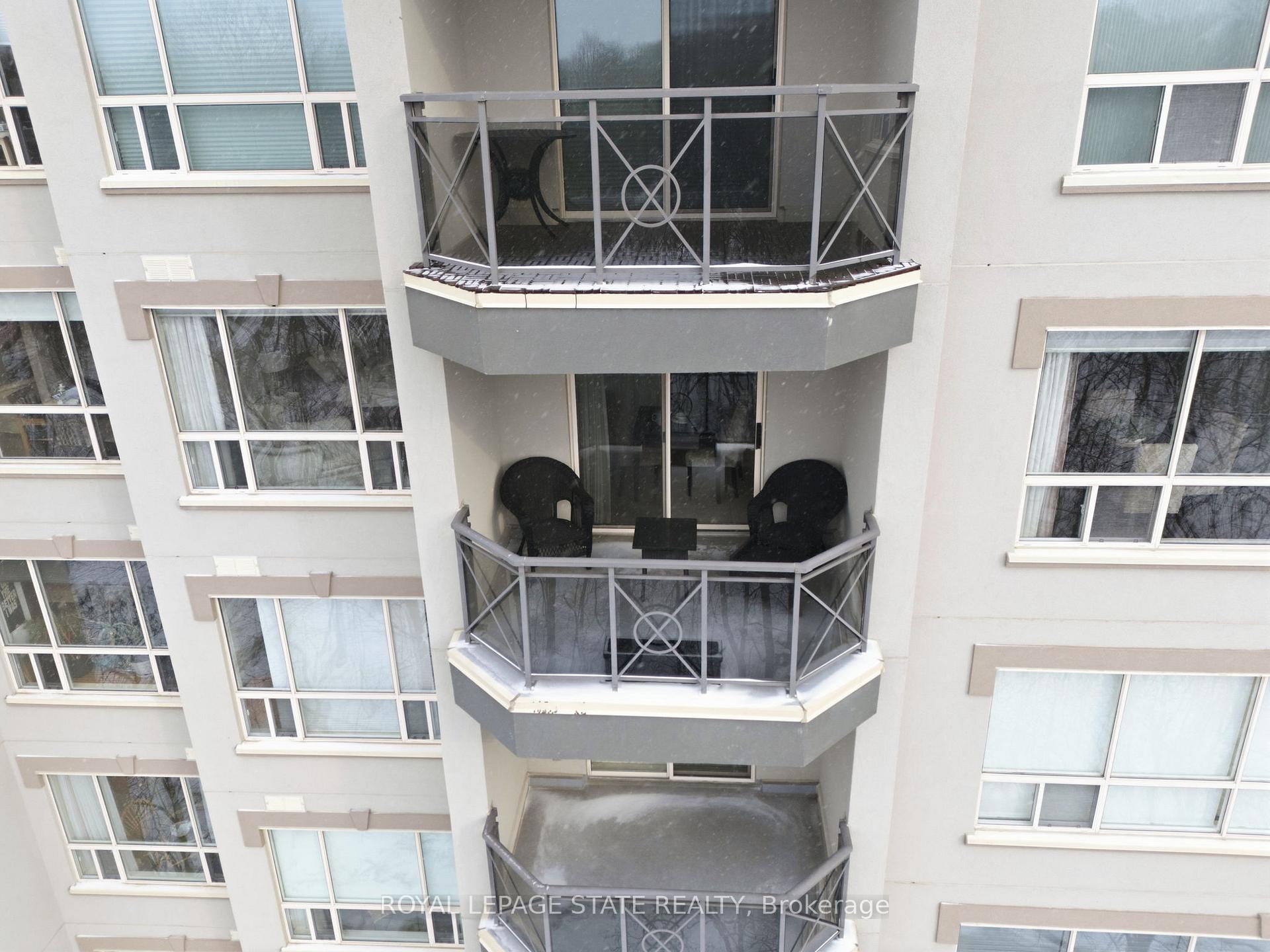 Photo 5 of Unit 706, 3000 Creekside Drive, Hamilton, Dundas — HOMEH