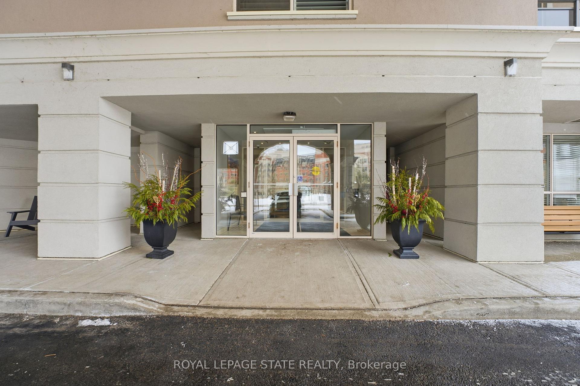 Photo 25 of Unit 706, 3000 Creekside Drive, Hamilton, Dundas — HOMEH