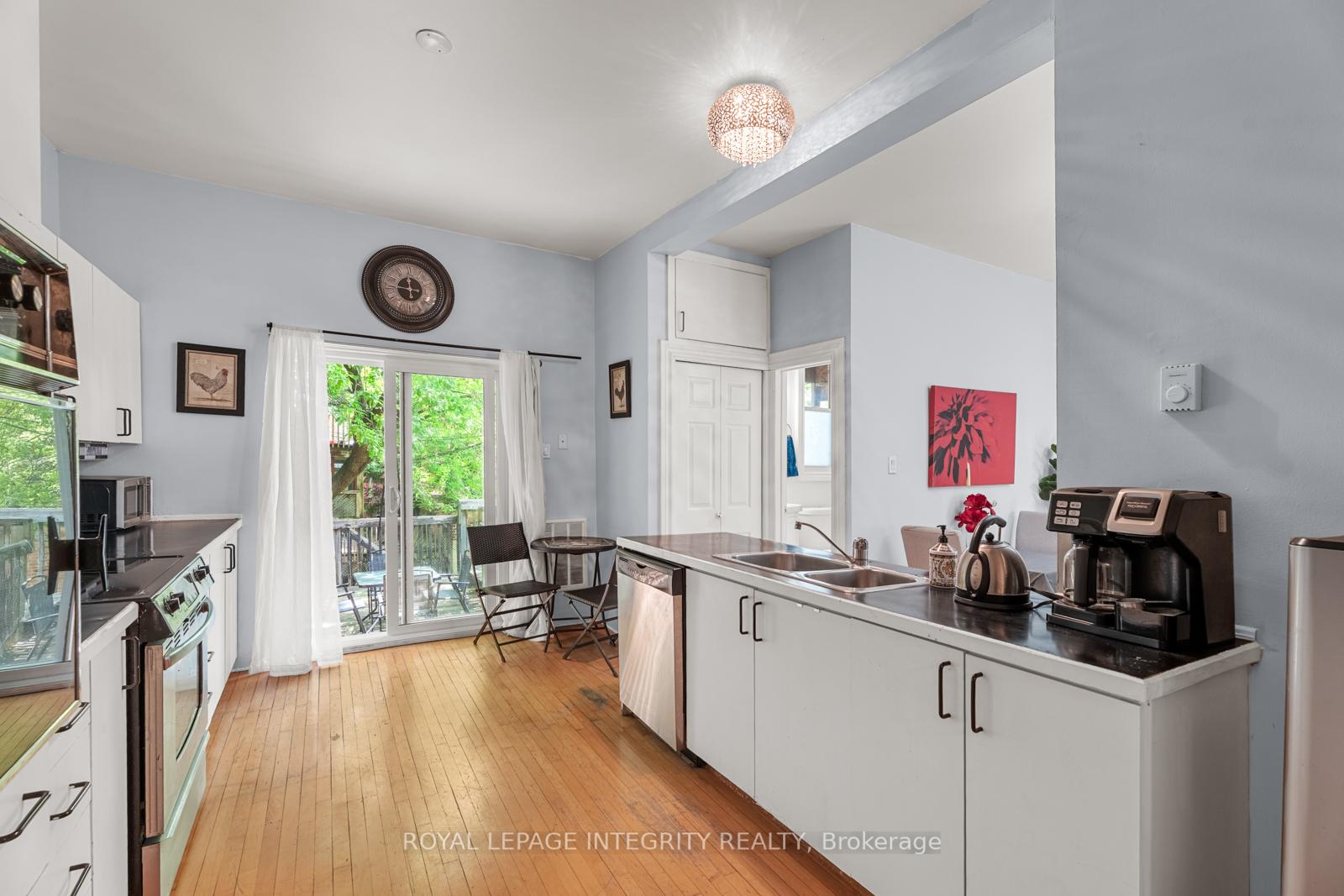 Photo 6 of 339 Chapel Street, Ottawa, Sandy Hill — HOMEH