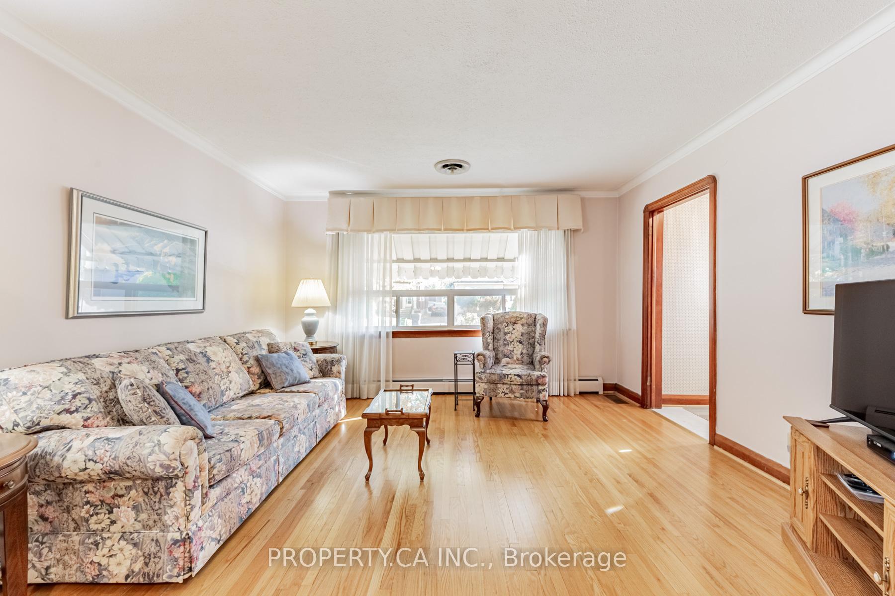 Photo 8 of 82 Cedarcrest Boulevard, Toronto, O'Connor-Parkview — HOMEH