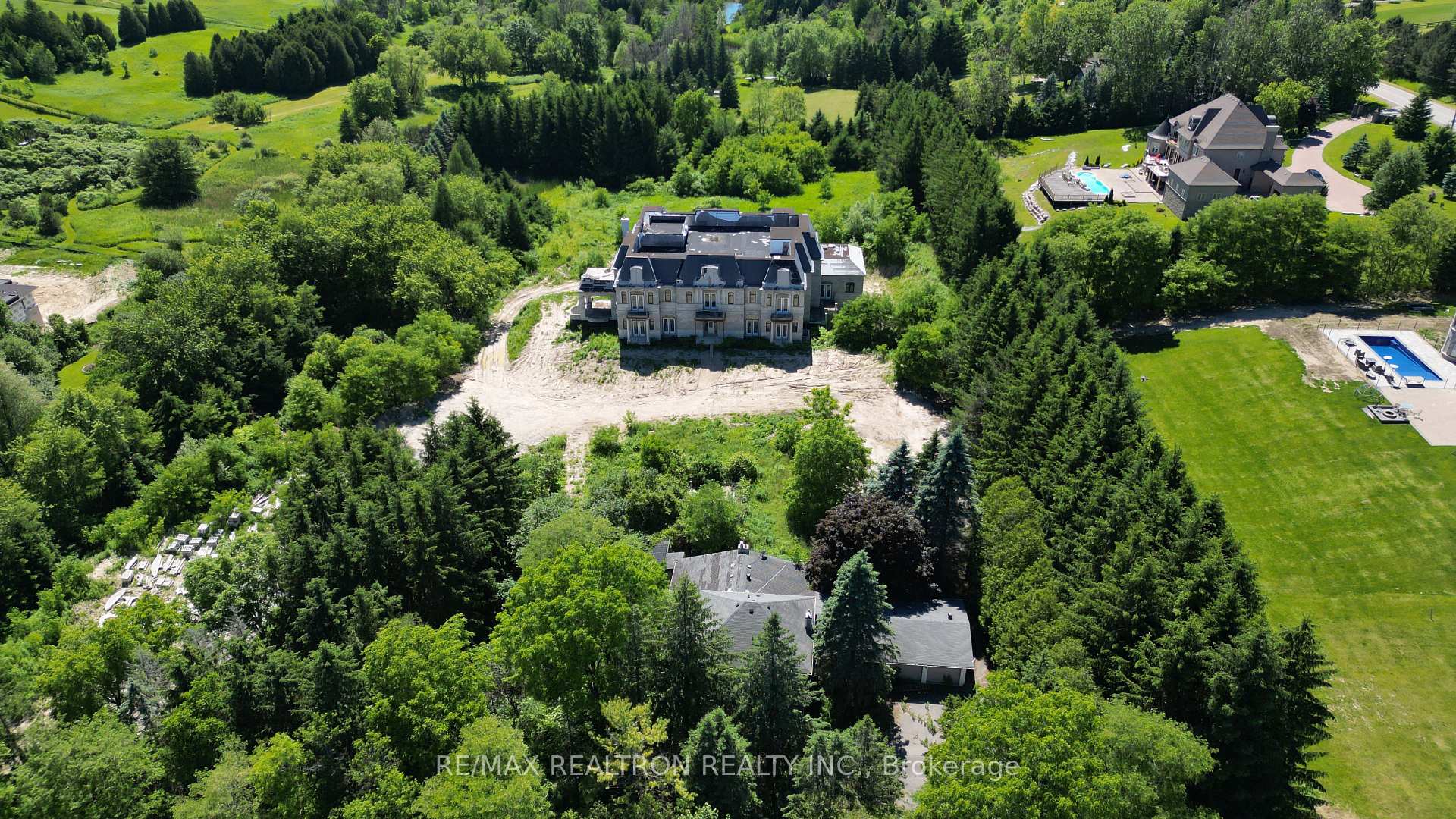Photo 6 of 15230 Keele Street, King, Rural King — HOMEH