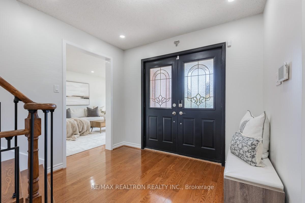 Photo 30 of 1206 Halsey Lane, Pickering, Liverpool — HOMEH