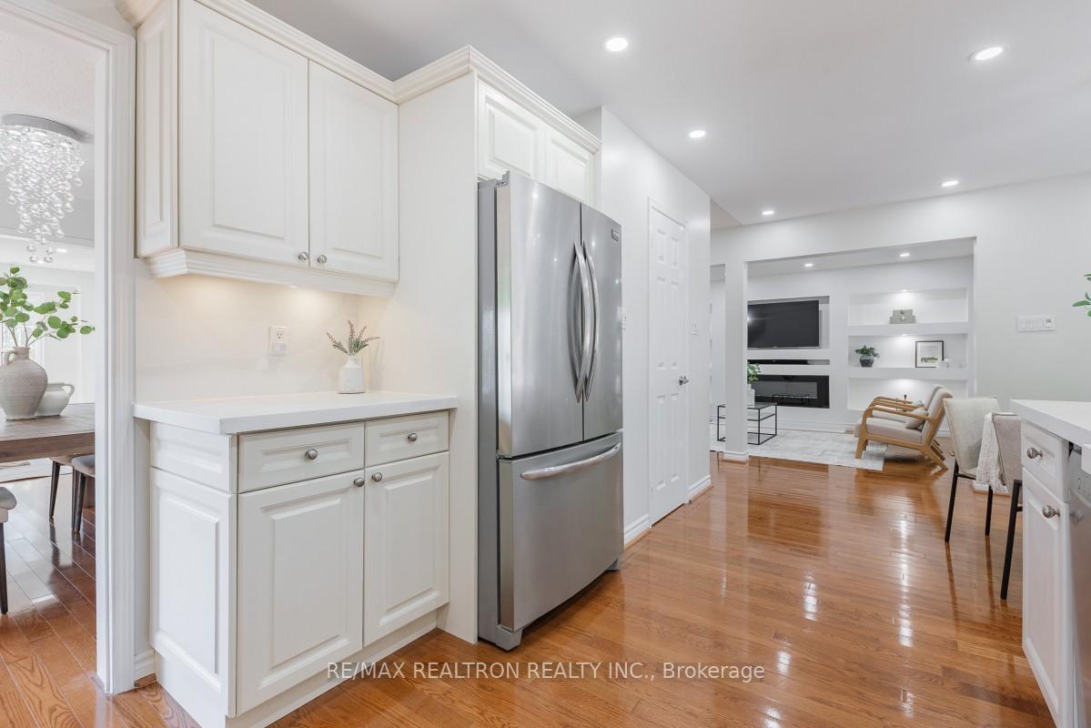 Photo 25 of 1206 Halsey Lane, Pickering, Liverpool — HOMEH