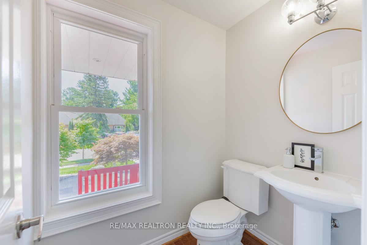 Photo 33 of 1206 Halsey Lane, Pickering, Liverpool — HOMEH