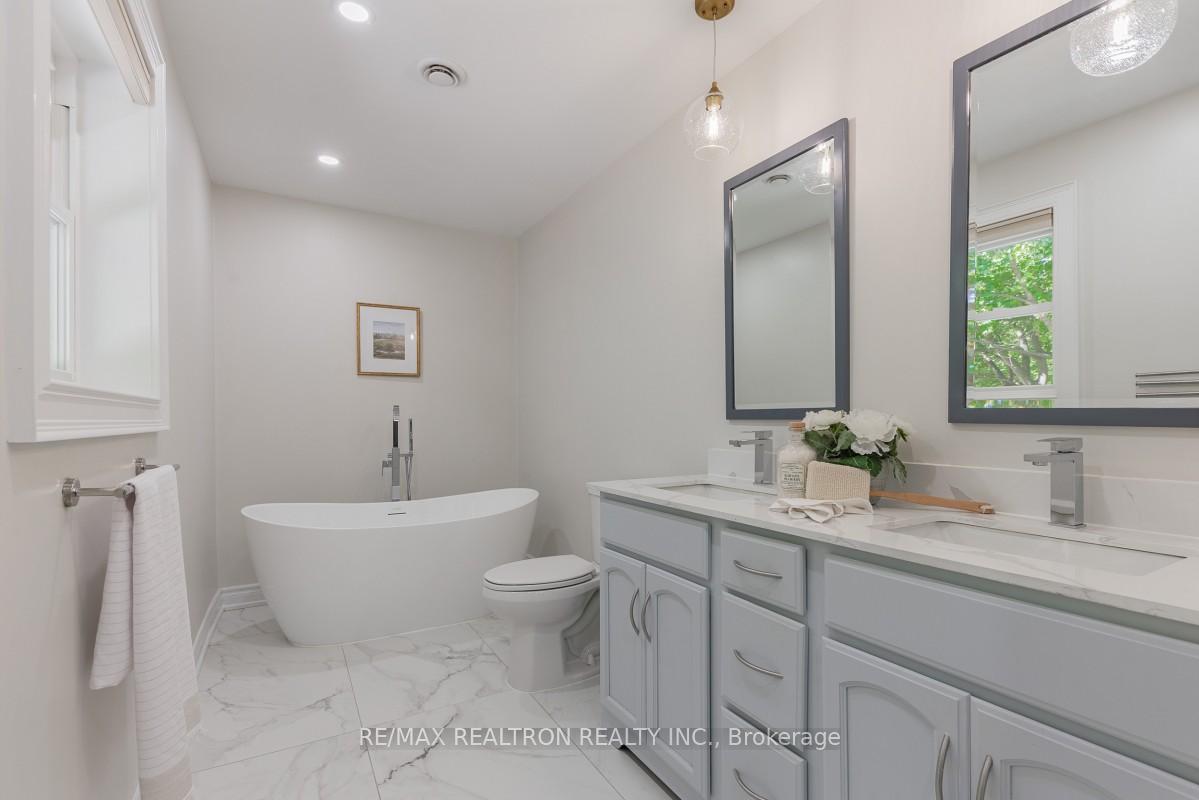 Photo 39 of 1206 Halsey Lane, Pickering, Liverpool — HOMEH