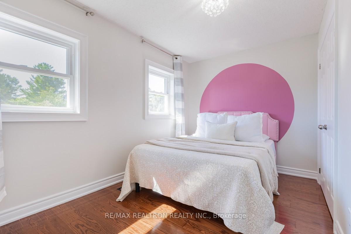 Photo 27 of 1206 Halsey Lane, Pickering, Liverpool — HOMEH