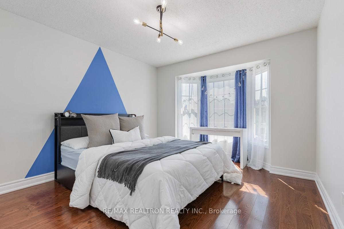 Photo 35 of 1206 Halsey Lane, Pickering, Liverpool — HOMEH